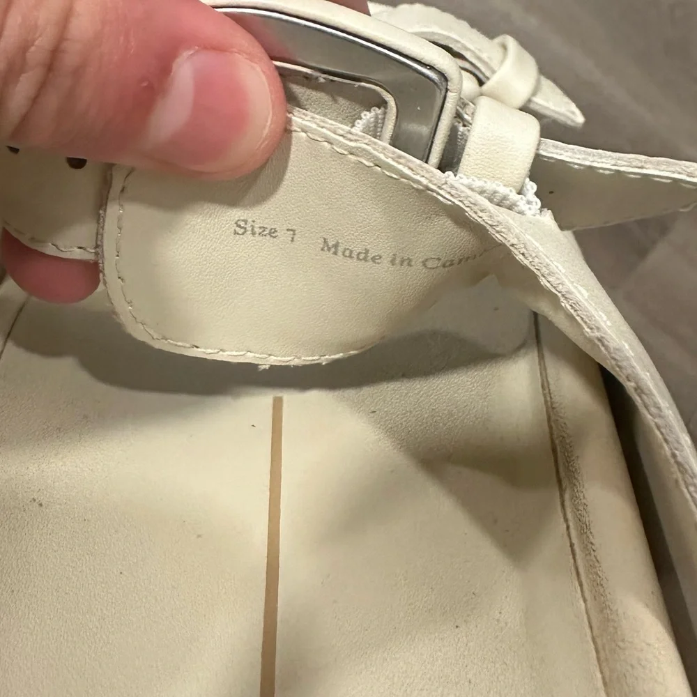 Dolce Vita Shauny Sandals Bone Leather